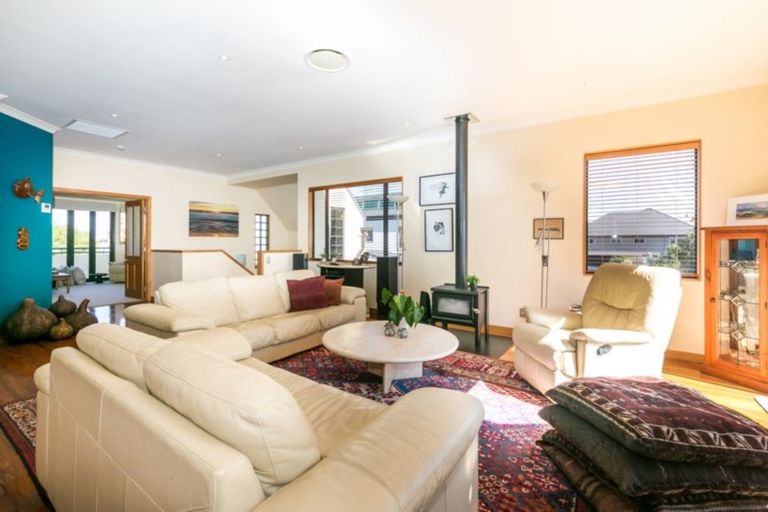 Photo of property in 15 Charles Street, Westshore, Napier, 4110