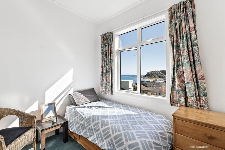 Photo of property in 3a Linwood Way, Island Bay, Wellington, 6023