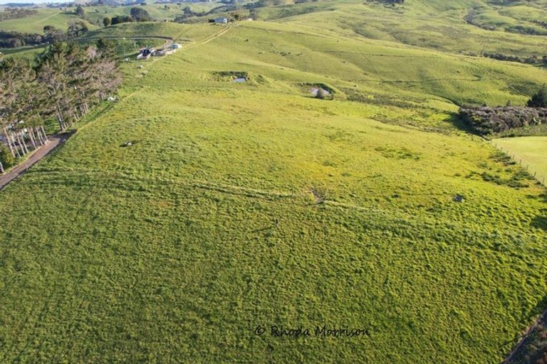 Photo of property in 33 Manurere Rise, Tinopai, 0593