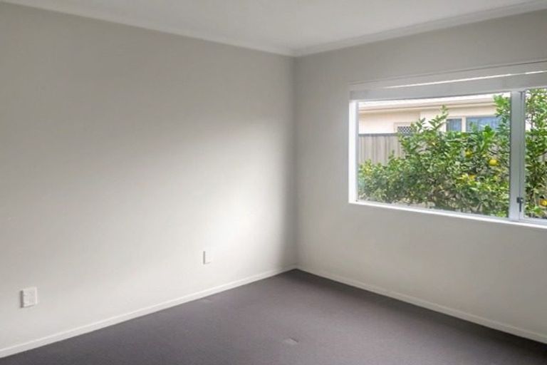 Photo of property in 15 Newbury Place, Taradale, Napier, 4112