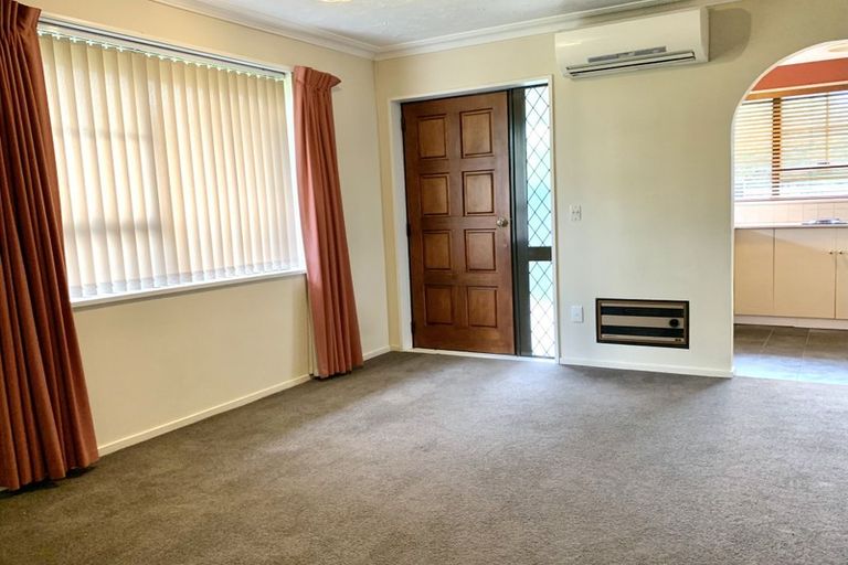 Photo of property in 1/54 Aorangi Road, Bryndwr, Christchurch, 8053