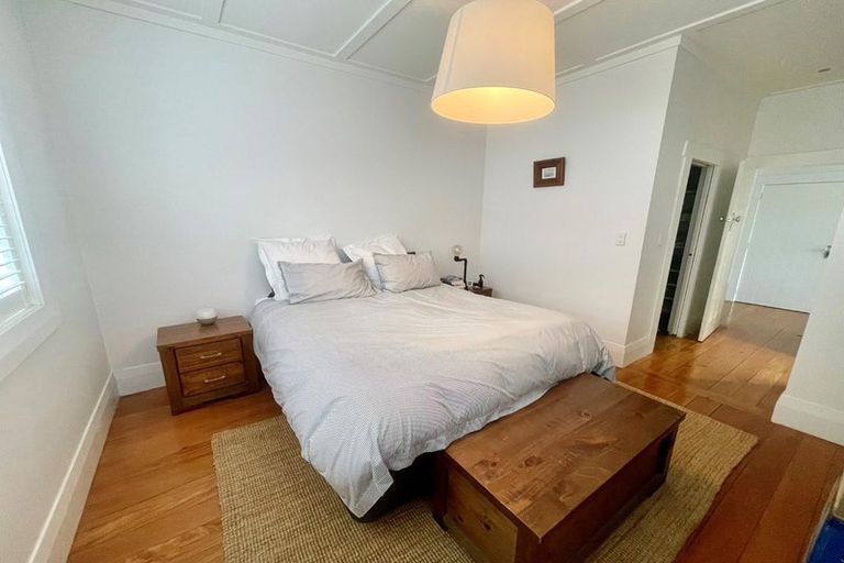 Photo of property in 19 Egremont Street, Belmont, Auckland, 0622