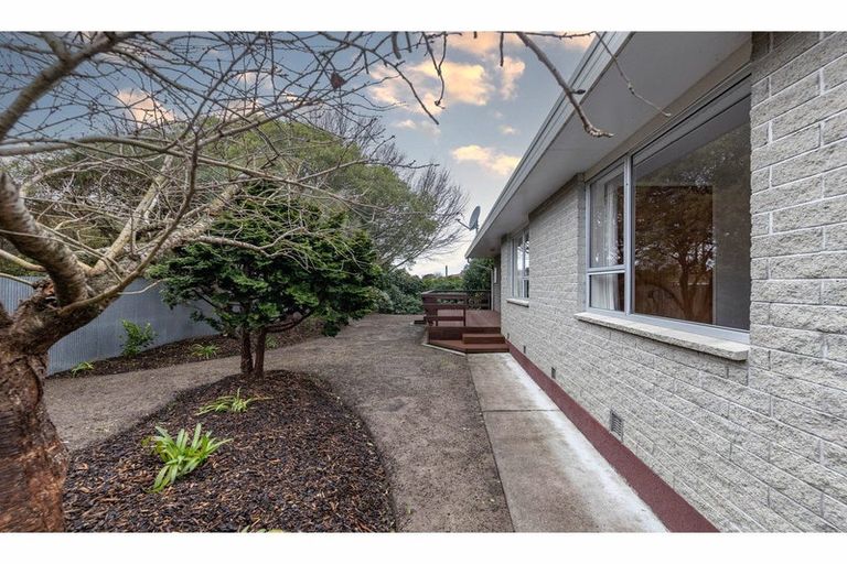 Photo of property in 13 Main North Road, Woodend, 7610