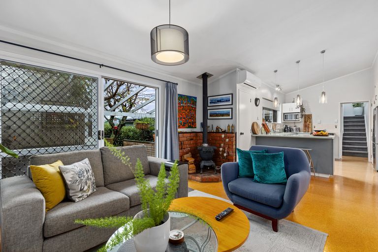 Photo of property in 49 Roberts Road, Lansdowne, Masterton, 5810