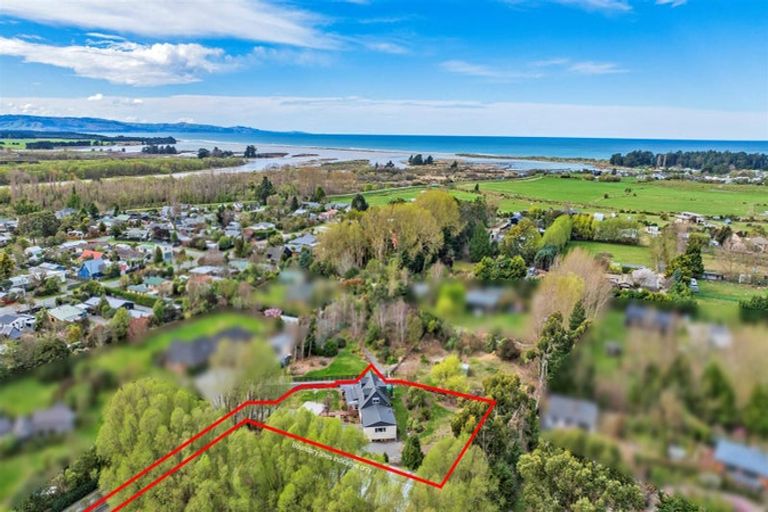 Photo of property in 64a Allin Drive, Waikuku Beach, 7402