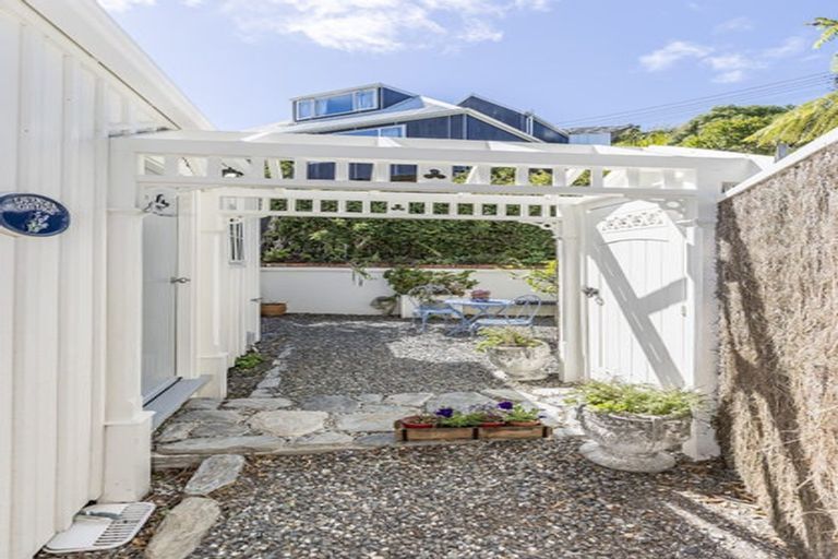 Photo of property in 86a Volga Street, Island Bay, Wellington, 6023