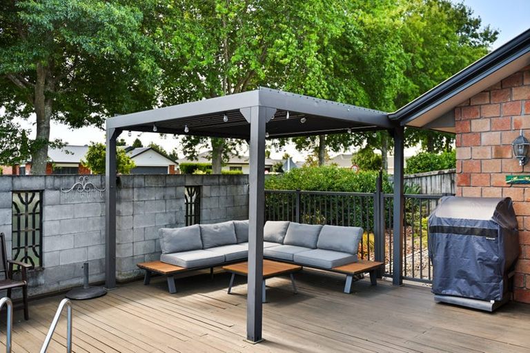 Photo of property in 34 Nielsen Gardens, Rototuna, Hamilton, 3210