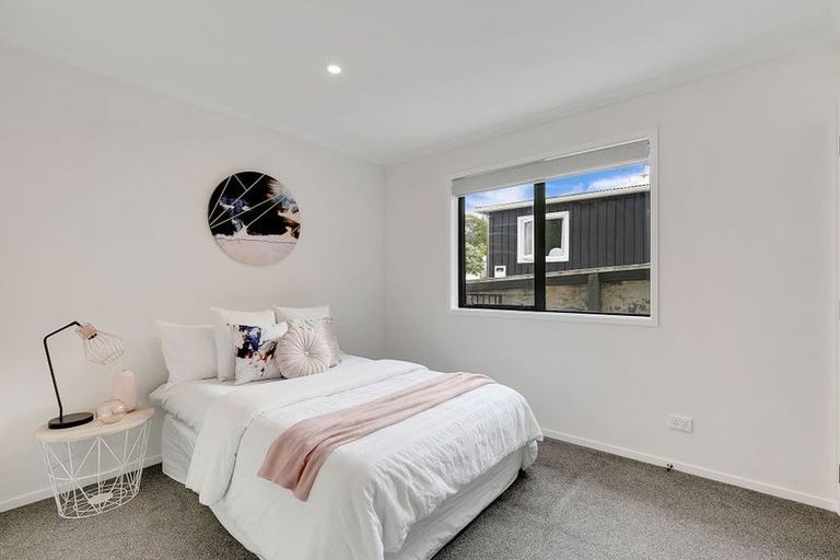 Photo of property in 104 Rangituhi Crescent, Takapuwahia, Porirua, 5022