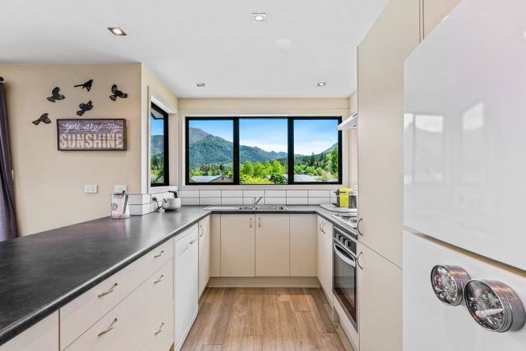 Photo of property in 9a Mount Charon Place, Hanmer Springs, 7334