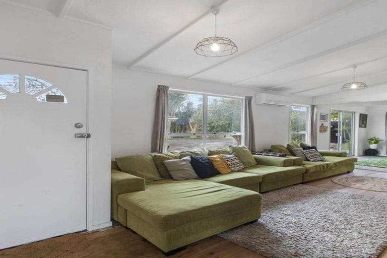 Photo of property in 1 Elmwood Place, Manurewa, Auckland, 2102