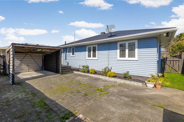 Photo of property in 1/18 Sheehan Avenue, Papakura, 2110