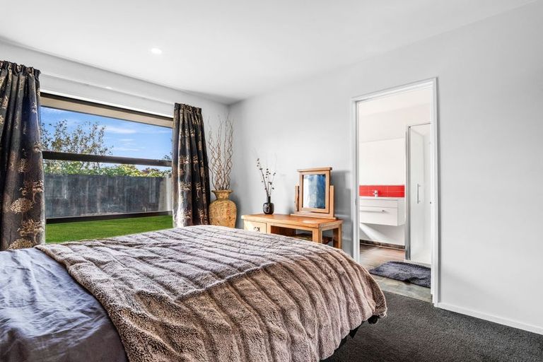 Photo of property in 90a Beaumont Drive, Rolleston, 7614