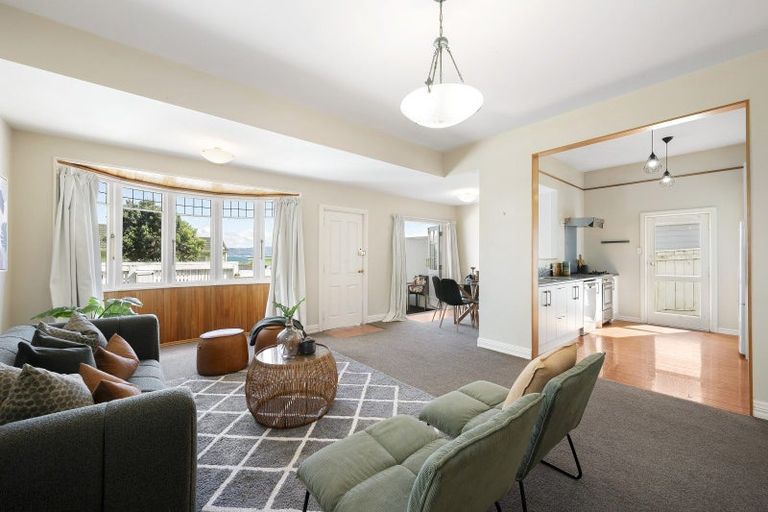 Photo of property in 69 Muritai Road, Eastbourne, Lower Hutt, 5013