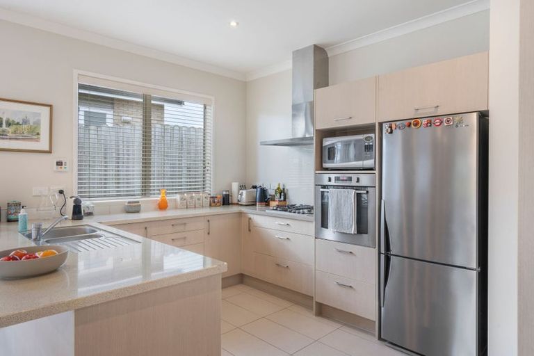 Photo of property in 13 Prospect Terrace, Silverdale, 0932