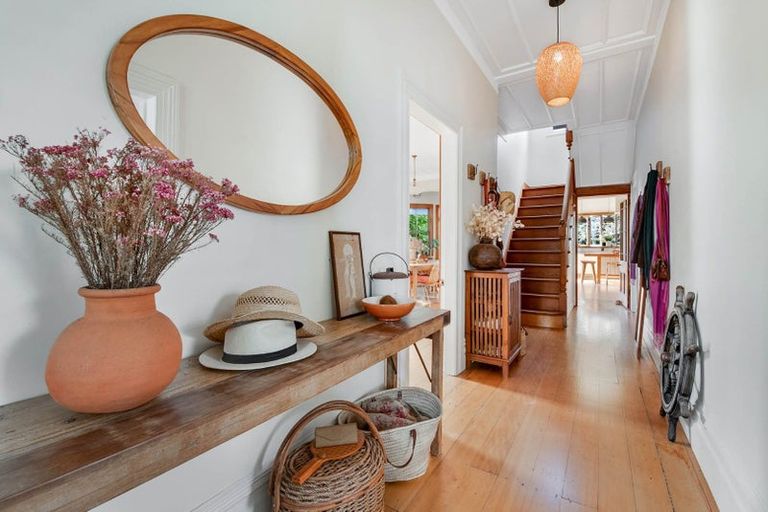 Photo of property in 4 Mays Street, Devonport, Auckland, 0624