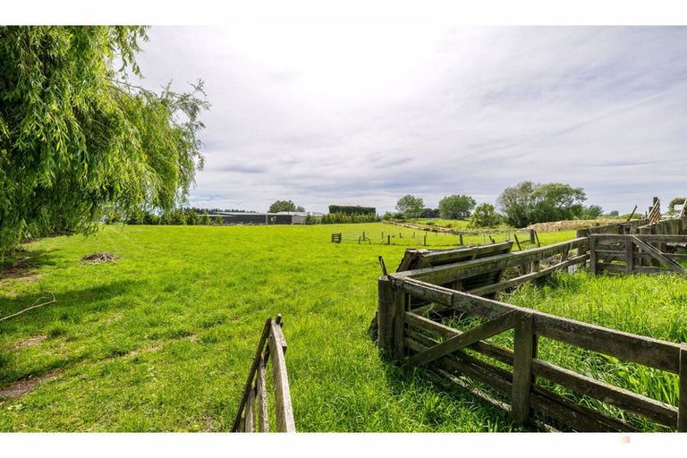 Photo of property in 124 Maytown Road, Waimate, 7978