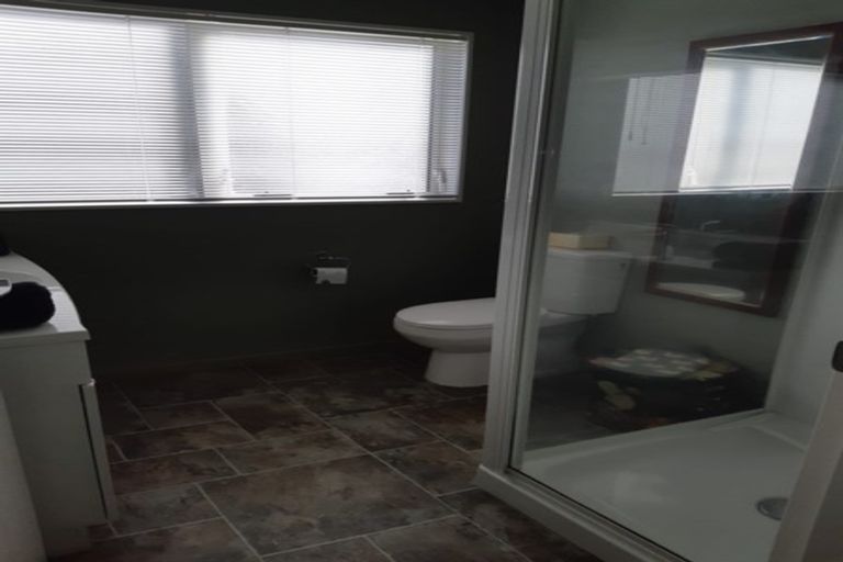 Photo of property in Villa Estate, 52/55 Armstrong Avenue, Carterton, 5713