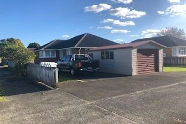 Photo of property in 131 Bruce Mclaren Road, Henderson, Auckland, 0612