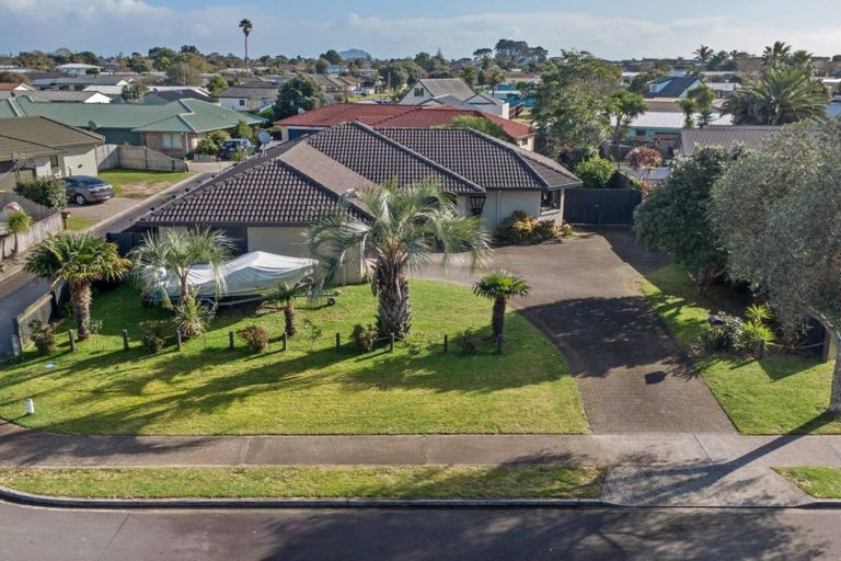 Photo of property in 6 Karia Grove, Papamoa Beach, Papamoa, 3118