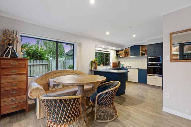 Photo of property in 28 Stableford Drive, Pyes Pa, Tauranga, 3112