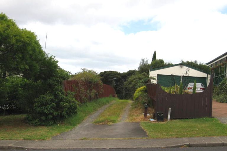 Photo of property in 89 Lynn Road, Bayview, Auckland, 0629