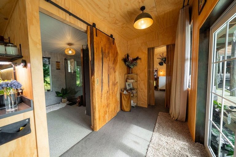 Photo of property in 84 Cover Street, Lumsden, 9730