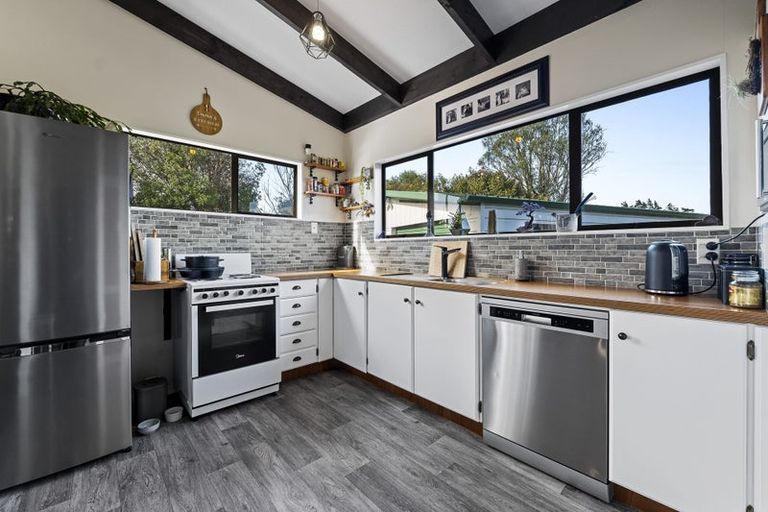 Photo of property in 3 Raunui Crescent, Inglewood, 4330