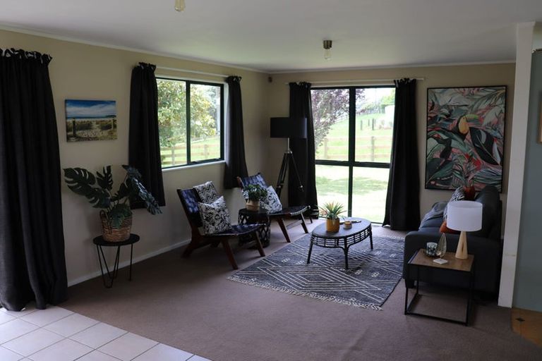 Photo of property in 83 Sim Road, Paerata, Papakura, 2580