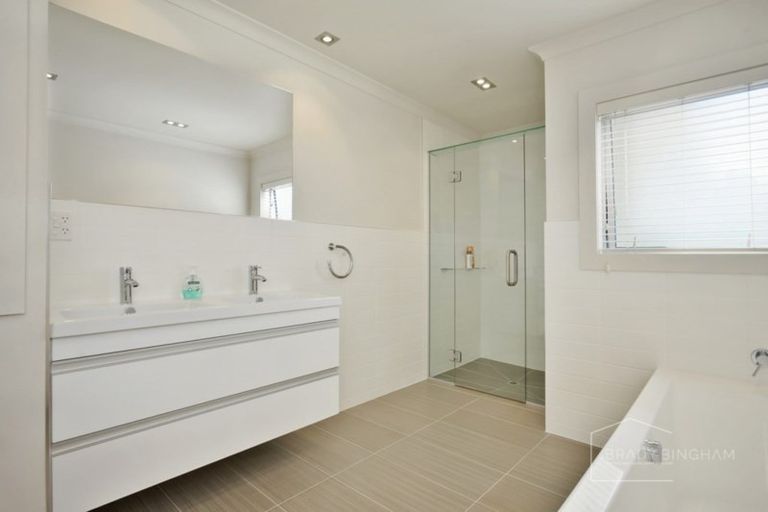 Photo of property in 23 Westwood Avenue, Greytown, 5712