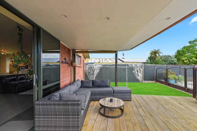 Photo of property in 37 Pulham Crescent, Queenwood, Hamilton, 3210