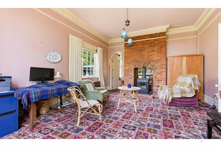 Photo of property in 35 Forest Road, Geraldine, 7930