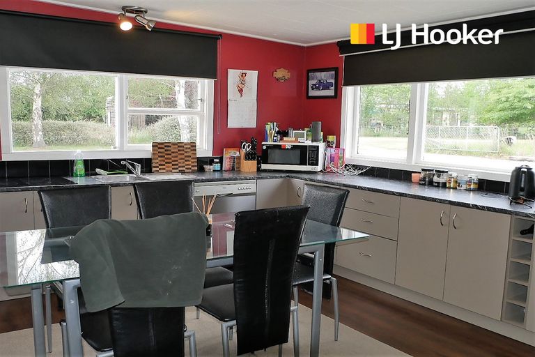 Photo of property in 42 Ritchie Road, Dunback, Palmerston, 9483