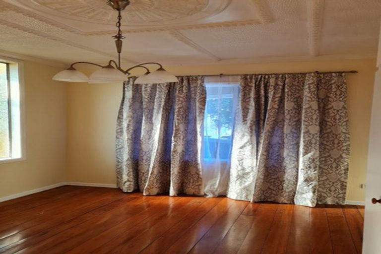 Photo of property in 1b Silby Street, Waitara, 4320