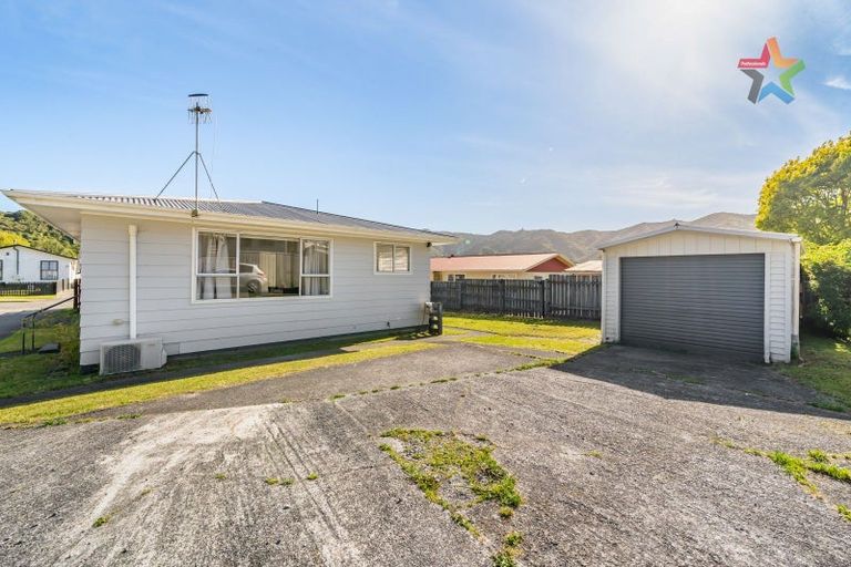 Photo of property in 35b Stockdale Street, Wainuiomata, Lower Hutt, 5014