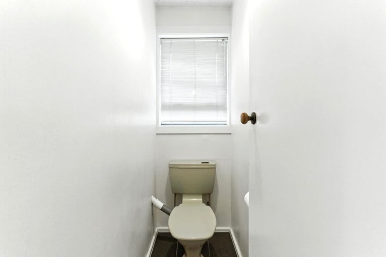 Photo of property in 19 Elwyn Place, Avonhead, Christchurch, 8042