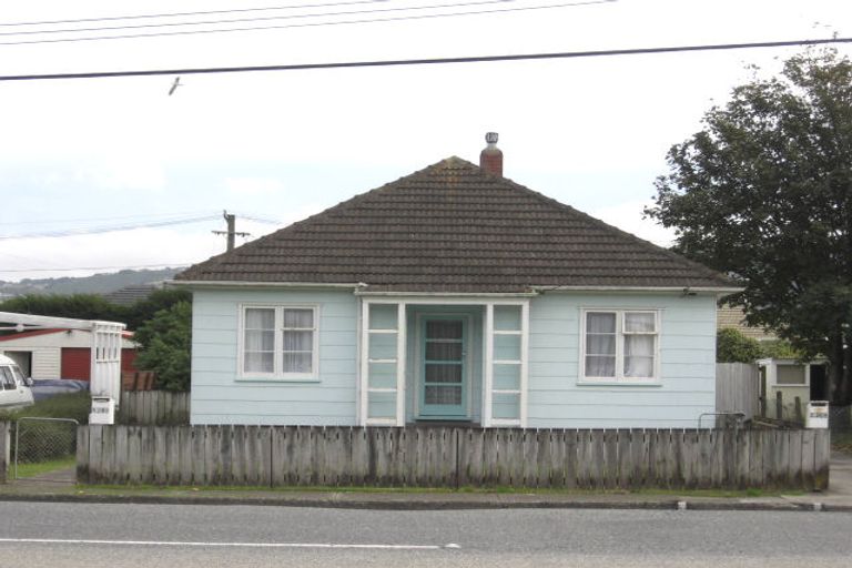 Photo of property in 2/269 Naenae Road, Naenae, Lower Hutt, 5011