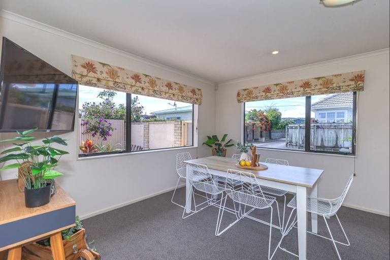 Photo of property in 61a Salisbury Street, Levin, 5510