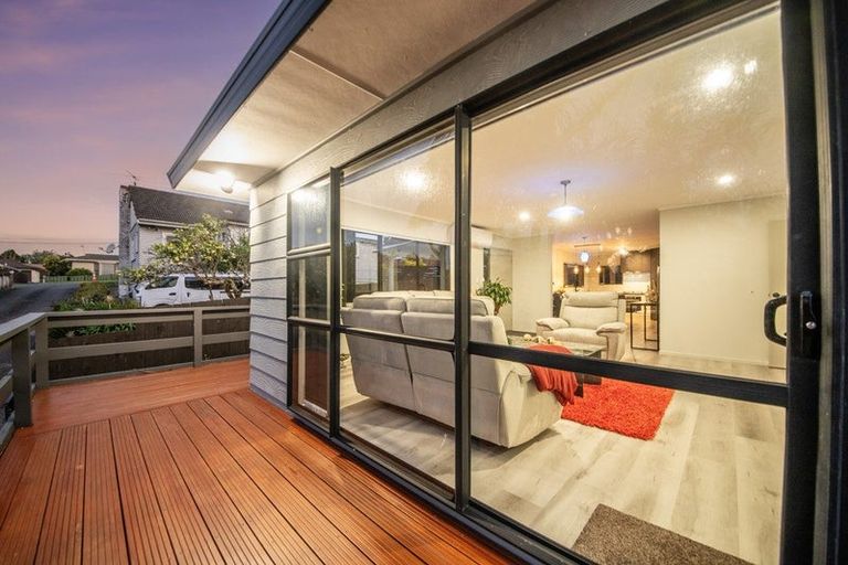 Photo of property in 2/7 Duke Street, Papakura, 2110