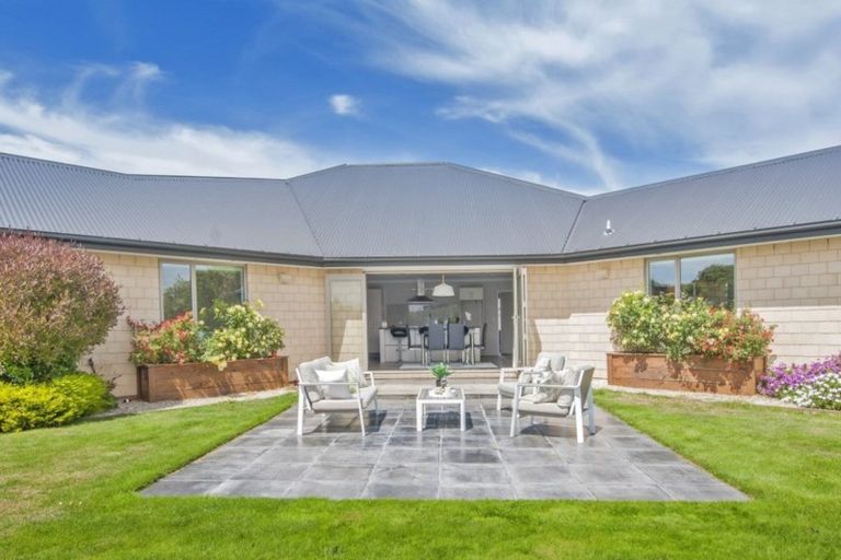 Photo of property in 42 Rossington Drive, West Melton, 7618