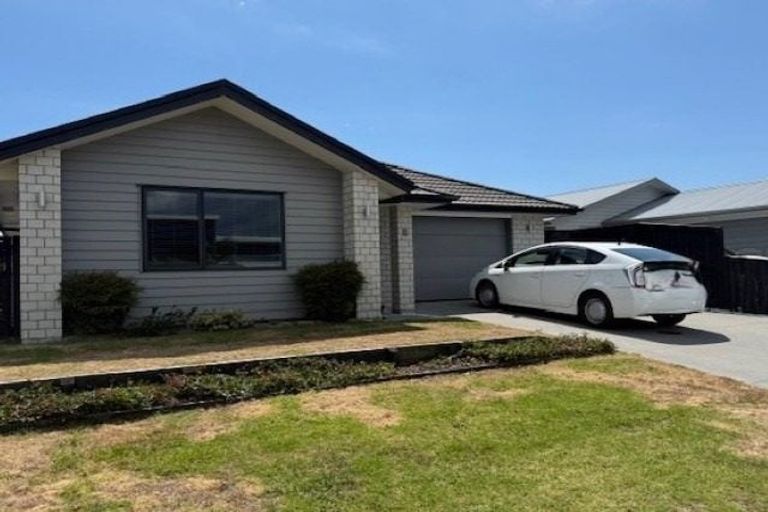 Photo of property in 35 Te Wharo Drive, Papamoa, 3118