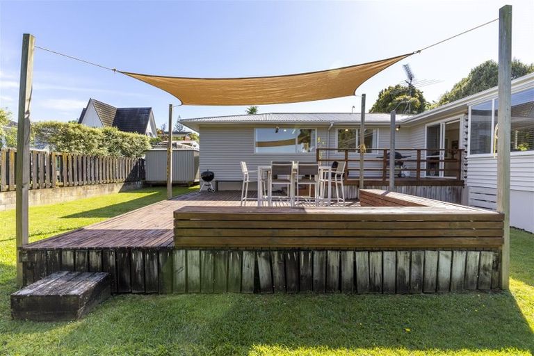 Photo of property in 61 Patons Road, Howick, Auckland, 2014