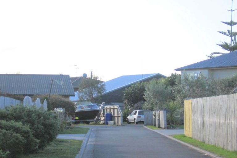 Photo of property in 35 Katerini Grove, Papamoa Beach, Papamoa, 3118