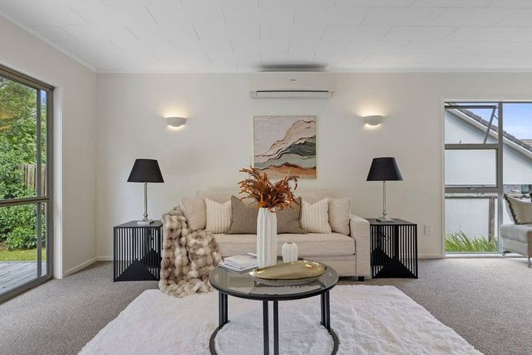 Photo of property in 82a Beach Road, Mellons Bay, Auckland, 2014