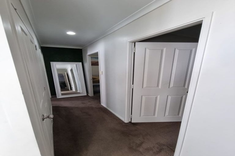 Photo of property in 7 Frederick Reece Drive, The Gardens, Auckland, 2105