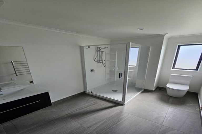 Photo of property in 1 Gadsby Place, Hamilton East, Hamilton, 3216