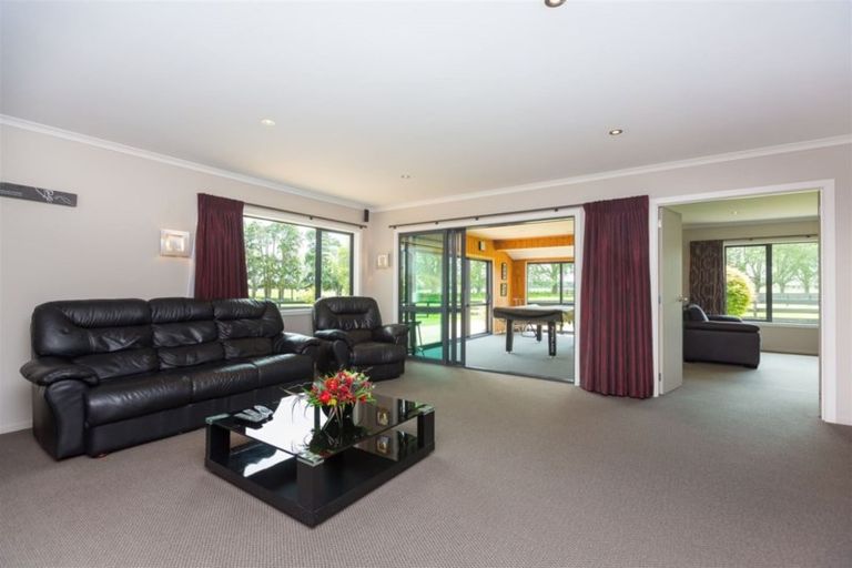 Photo of property in 225a Kairau Road, Brixton, New Plymouth, 4373