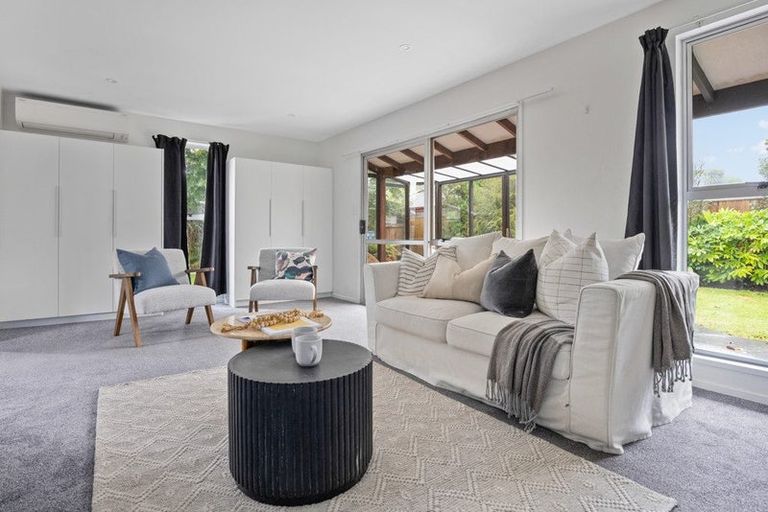 Photo of property in 25 Dunbarton Street, Redwood, Christchurch, 8051