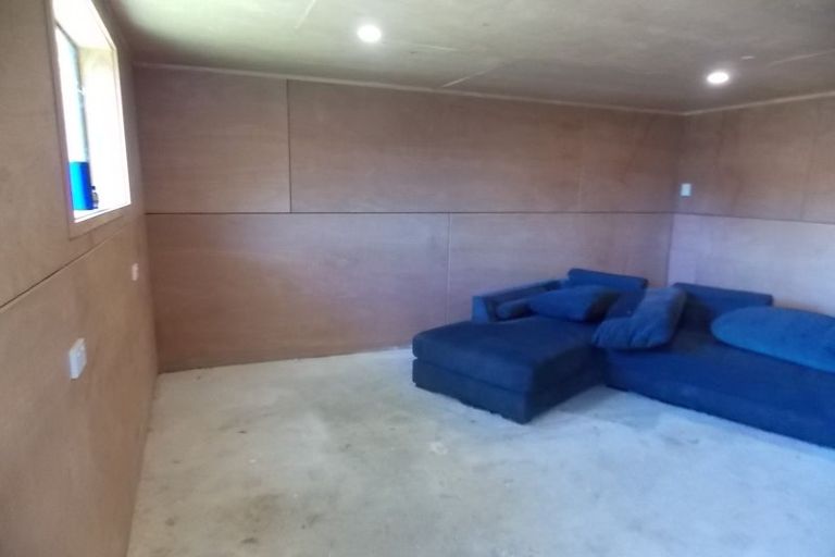 Photo of property in 64 Golders Road, Elderslea, Upper Hutt, 5018