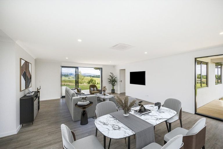 Photo of property in 132 Kingsdale Park Drive, Aokautere, Palmerston North, 4471