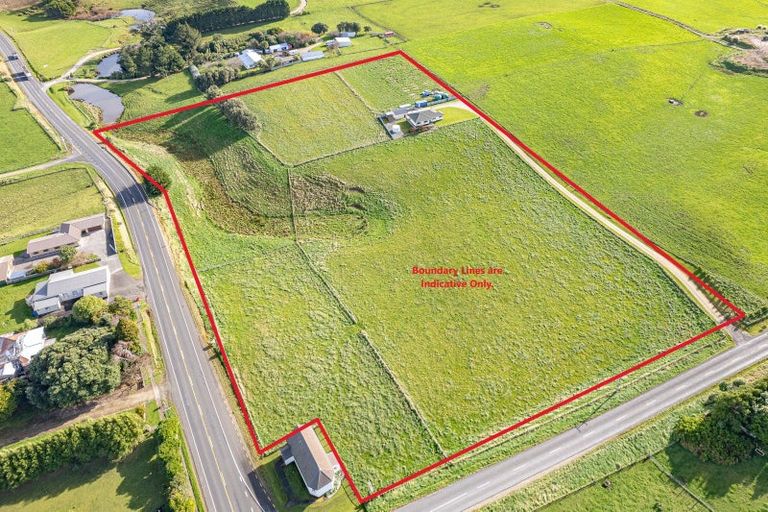 Photo of property in 15 Rangitatau Road West, Pakaraka, Wanganui, 4574